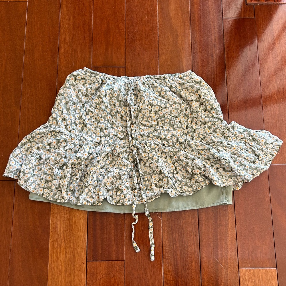 Green Floral Urban Outfitter Skirt size XS